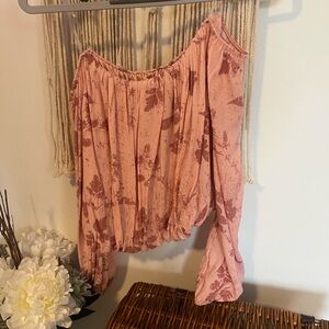 Off the shoulder pink floral cropped top